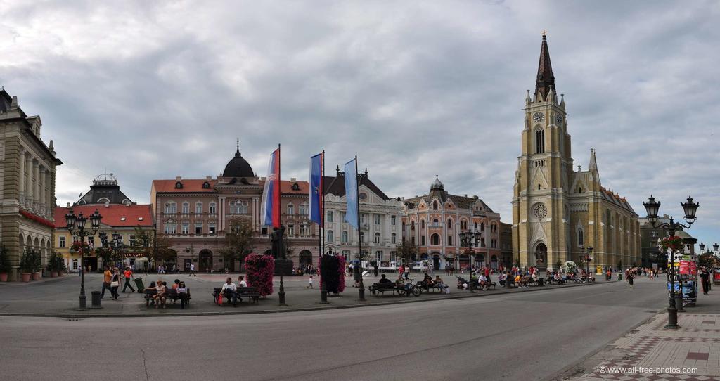 Family Top Rooms Bela Lada Sobe Novi Sad Exteriér fotografie