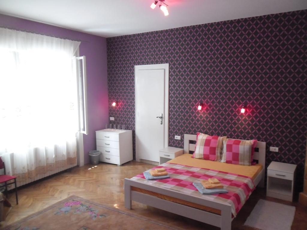 Family Top Rooms Bela Lada Sobe Novi Sad Exteriér fotografie